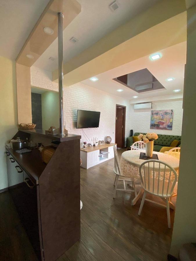 Apartament Victoria Lejlighed Tbilisi Eksteriør billede